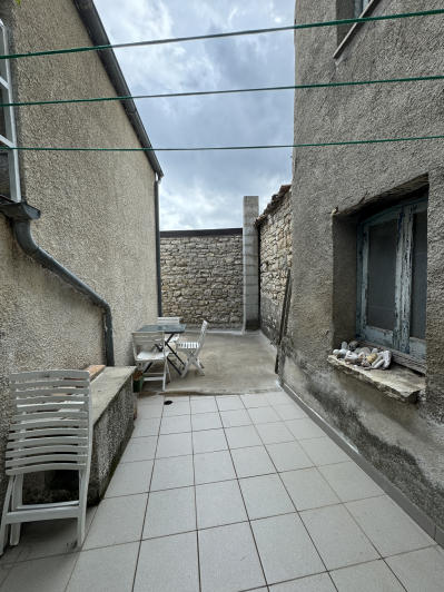 Image No.28-1 Bed Townhouse for sale