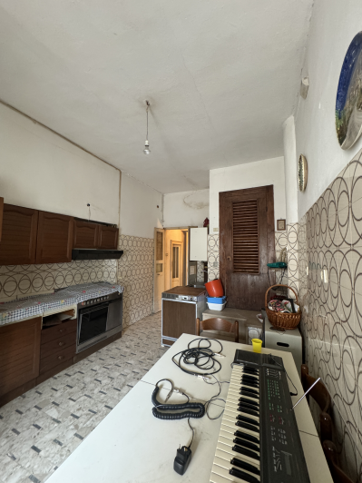 Image No.4-4 Bed Townhouse for sale