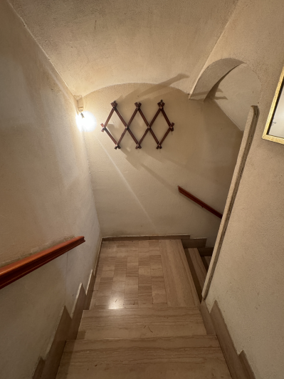 Image No.19-4 Bed Townhouse for sale