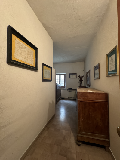 Image No.32-4 Bed Townhouse for sale