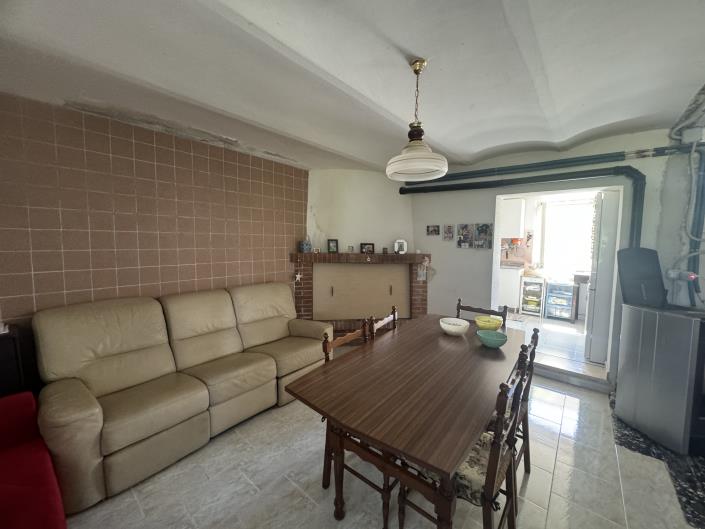 Image No.11-3 Bed Farmhouse for sale