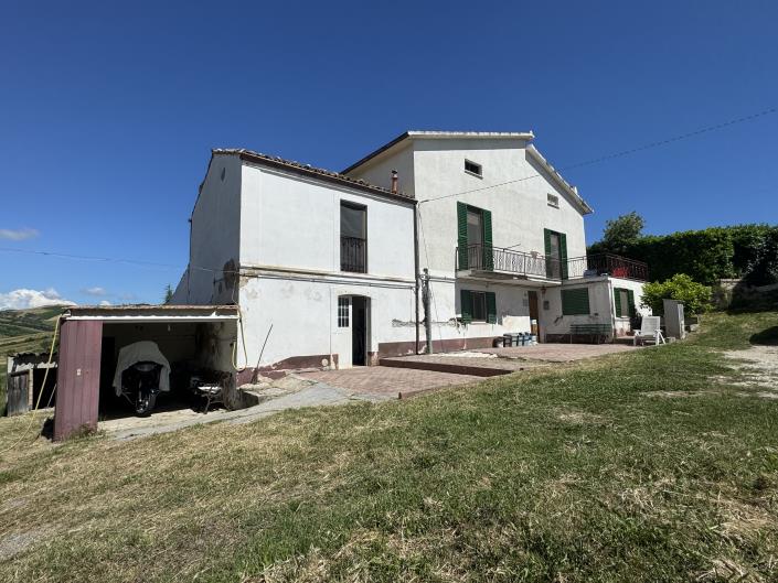 Image No.3-3 Bed Farmhouse for sale