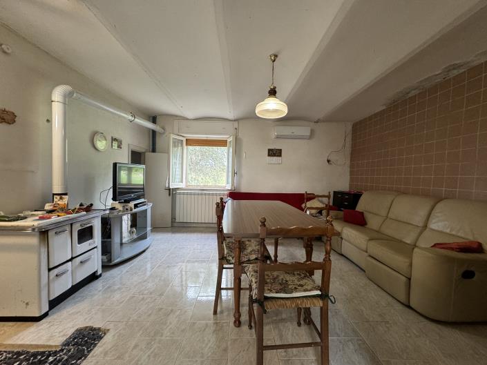 Image No.5-3 Bed Farmhouse for sale