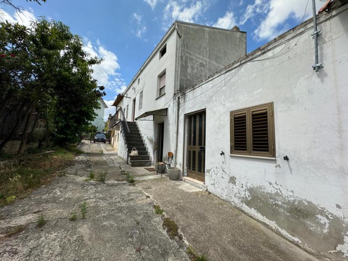 Image No.42-2 Bed Village House for sale