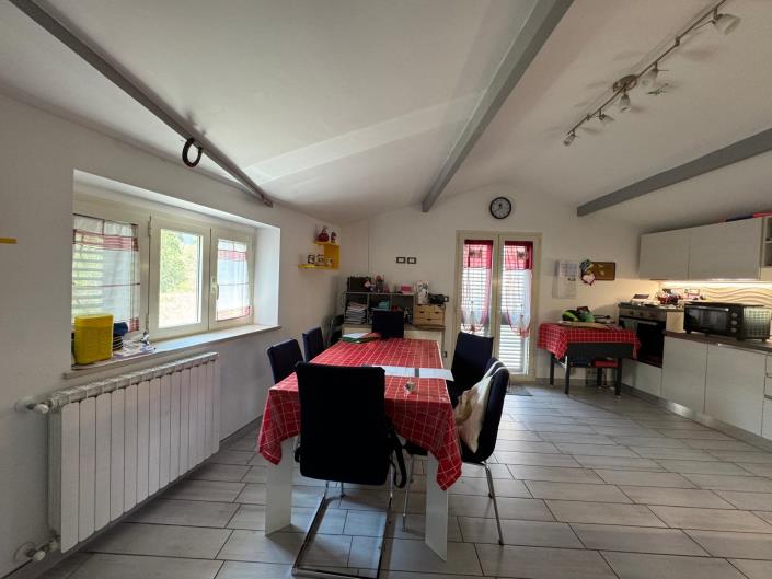 Image No.5-4 Bed Apartment for sale