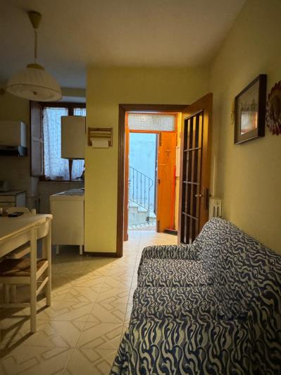 Image No.11-2 Bed Townhouse for sale