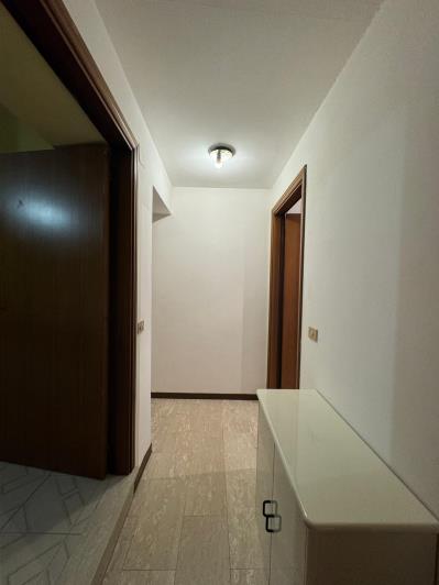 Image No.21-2 Bed Townhouse for sale