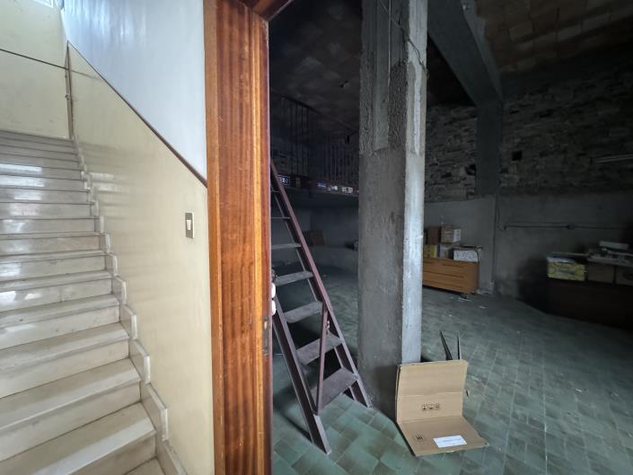 Image No.58-4 Bed Townhouse for sale