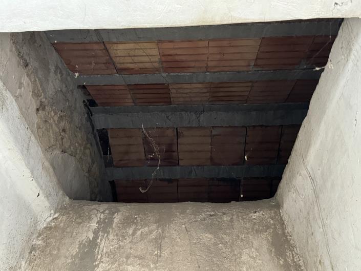 Image No.21-House for sale