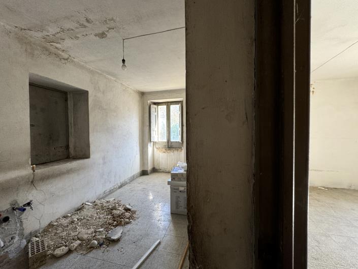 Image No.27-House for sale