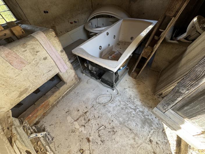 Image No.40-House for sale