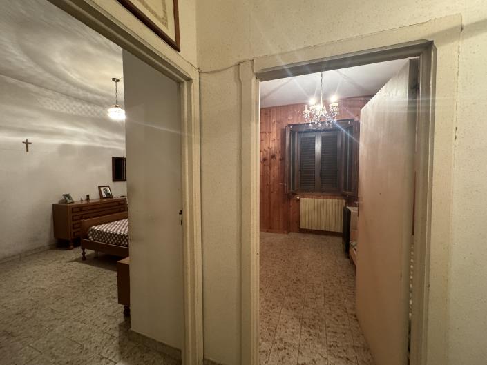 Image No.27-2 Bed Apartment for sale