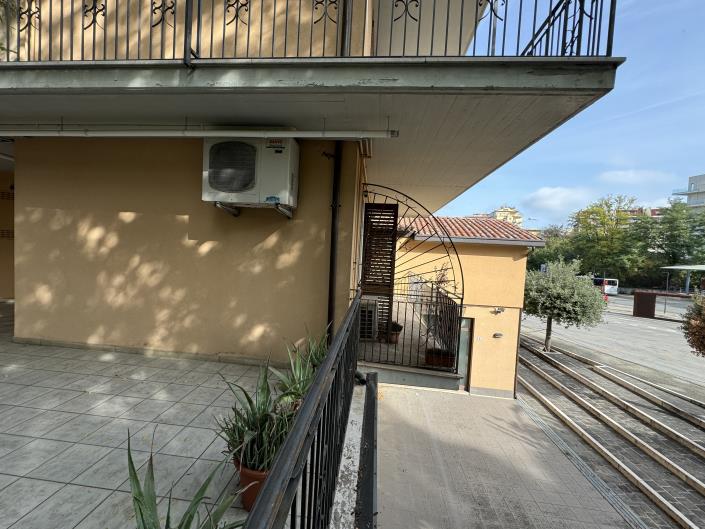 Image No.28-2 Bed Apartment for sale