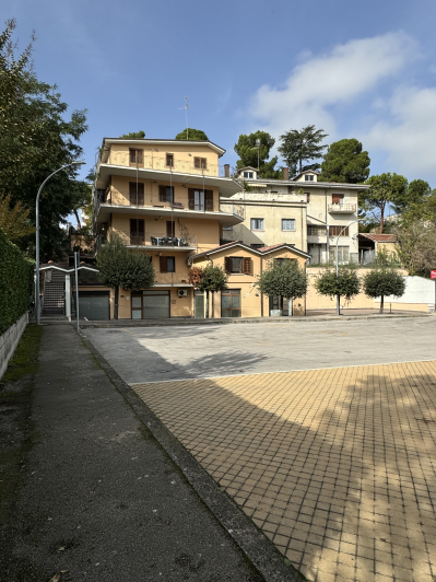 Image No.30-2 Bed Apartment for sale