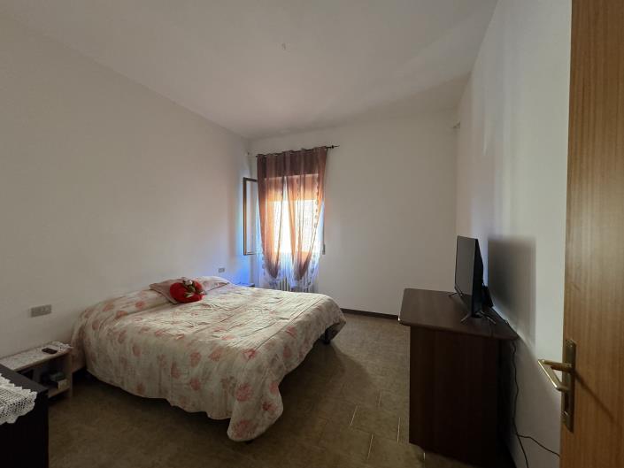 Image No.10-4 Bed Apartment for sale