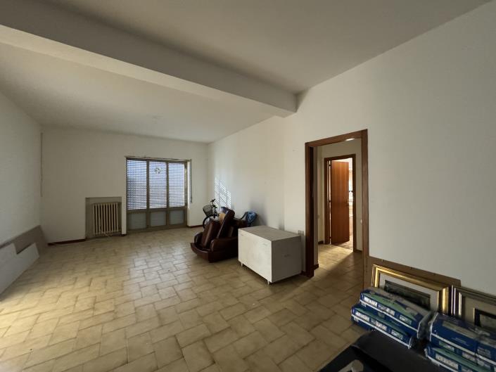 Image No.14-4 Bed Apartment for sale