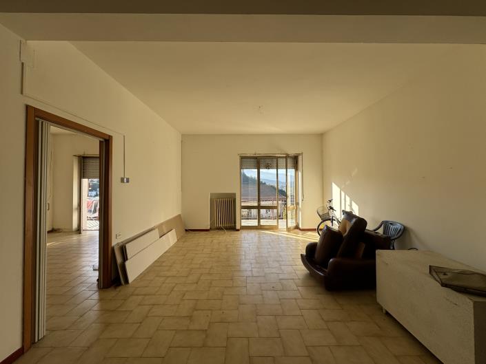 Image No.6-4 Bed Apartment for sale