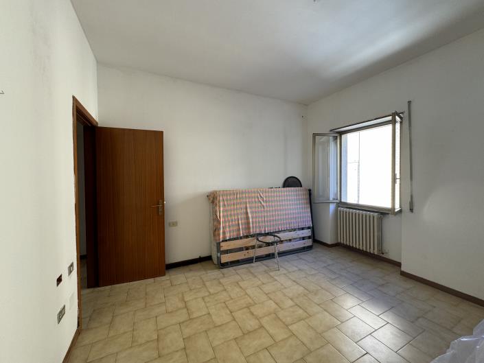 Image No.28-4 Bed Apartment for sale