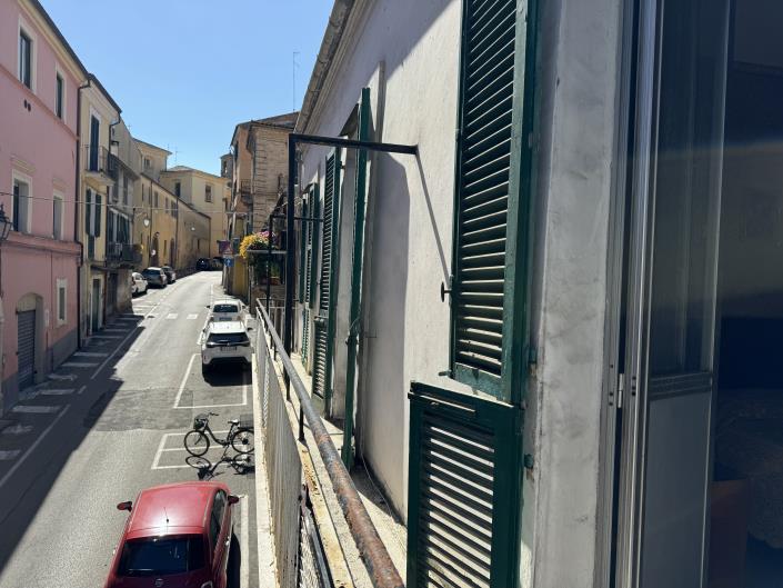 Image No.34-3 Bed House for sale