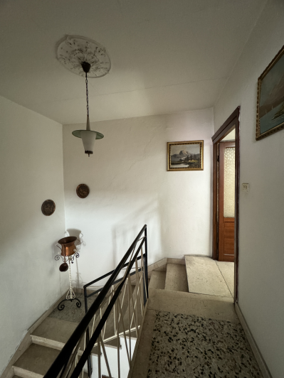 Image No.24-3 Bed House for sale