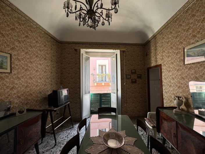 Image No.5-3 Bed House for sale