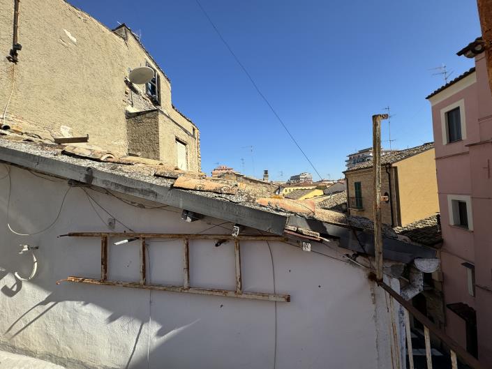 Image No.49-3 Bed House for sale