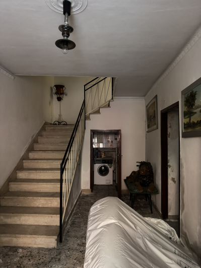 Image No.8-3 Bed House for sale