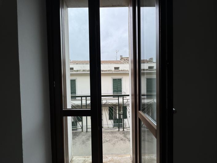 Image No.37-3 Bed Townhouse for sale