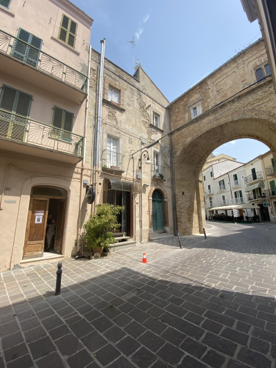 Image No.51-3 Bed Townhouse for sale