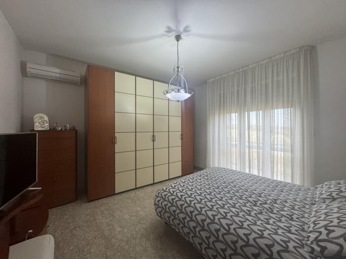 Image No.31-4 Bed Villa / Detached for sale