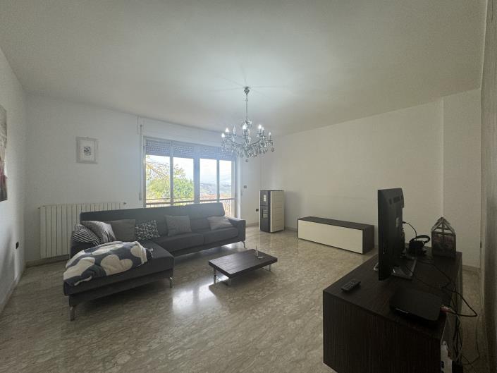 Image No.23-4 Bed Villa / Detached for sale