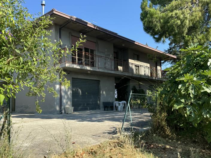 Image No.56-4 Bed Villa / Detached for sale