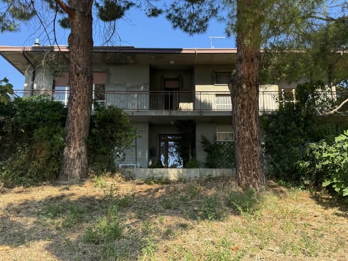 Image No.57-4 Bed Villa / Detached for sale