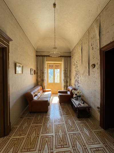 Image No.5-Villa for sale