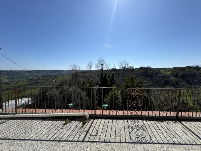 Image No.17-Villa for sale