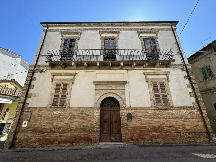 Image No.1-Villa for sale