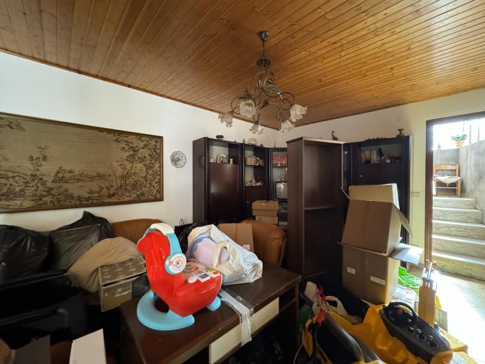 Image No.25-2 Bed Townhouse for sale