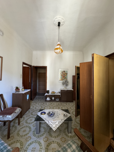 Image No.27-2 Bed Townhouse for sale