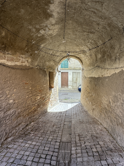 Image No.45-2 Bed Townhouse for sale