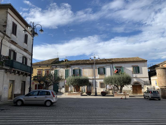 Image No.54-2 Bed Townhouse for sale