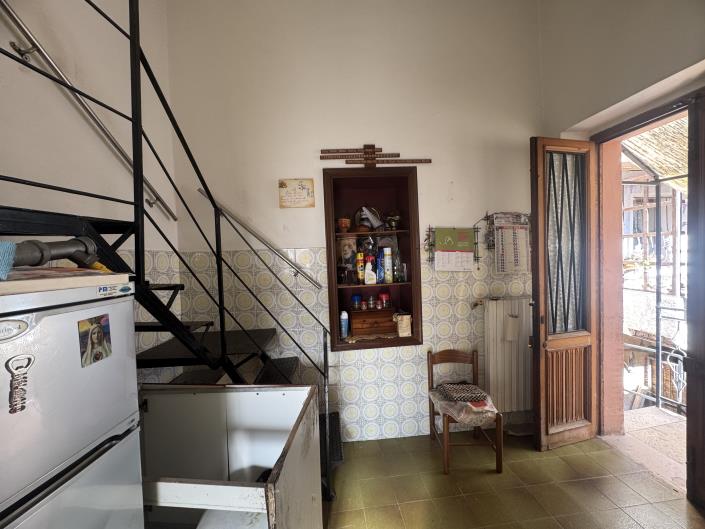 Image No.29-2 Bed Townhouse for sale