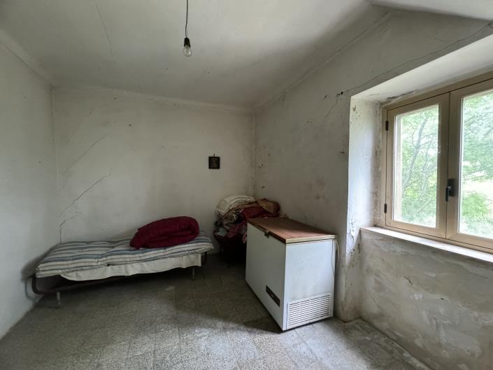 Image No.28-4 Bed Country Property for sale