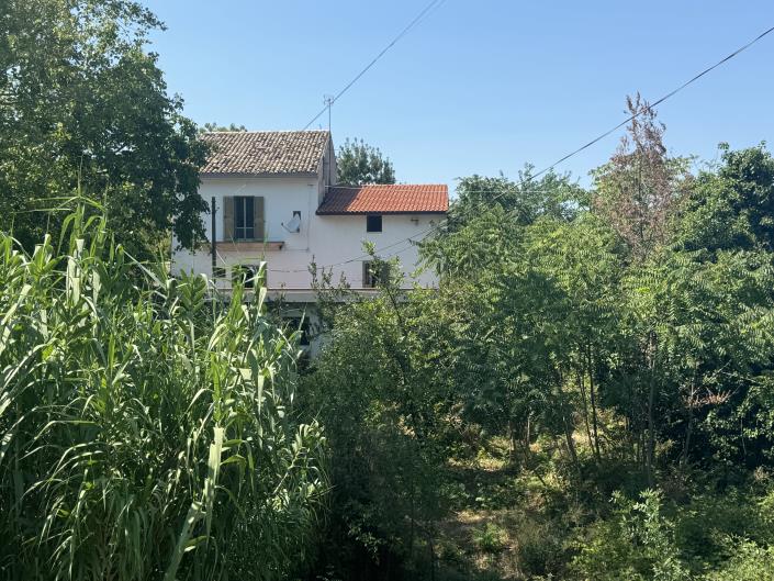 Image No.60-4 Bed Country Property for sale