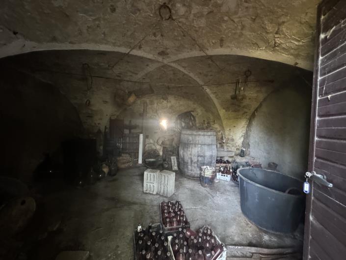 Image No.32-4 Bed Country Property for sale