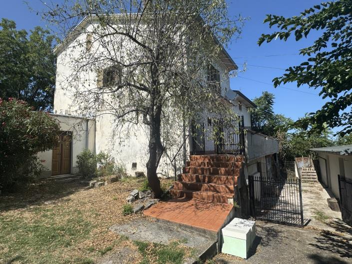 Image No.53-4 Bed Country Property for sale