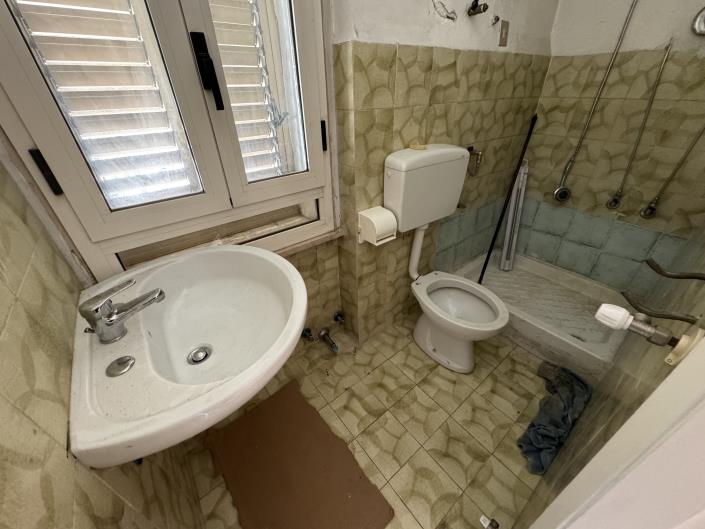 Image No.12-3 Bed Townhouse for sale