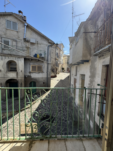 Image No.15-3 Bed Townhouse for sale