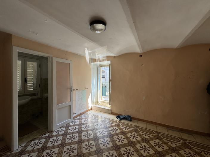 Image No.17-3 Bed Townhouse for sale