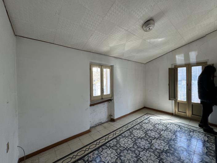 Image No.27-3 Bed Townhouse for sale