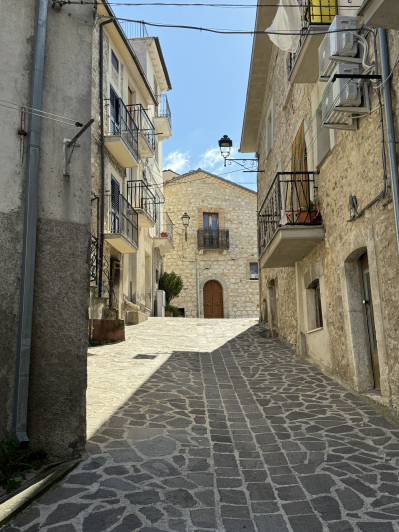 Image No.33-3 Bed Townhouse for sale